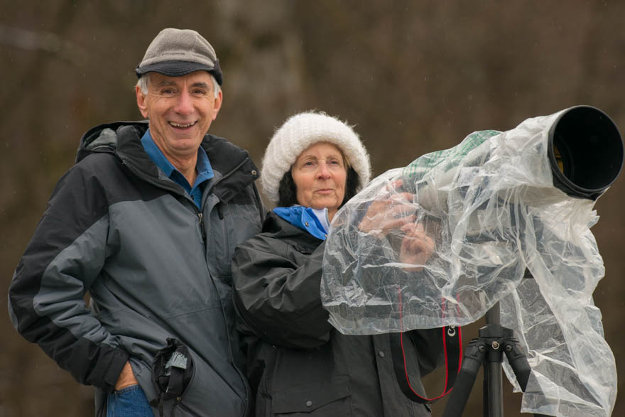 Barry and Paula photographing the eagles for the third year in a row !