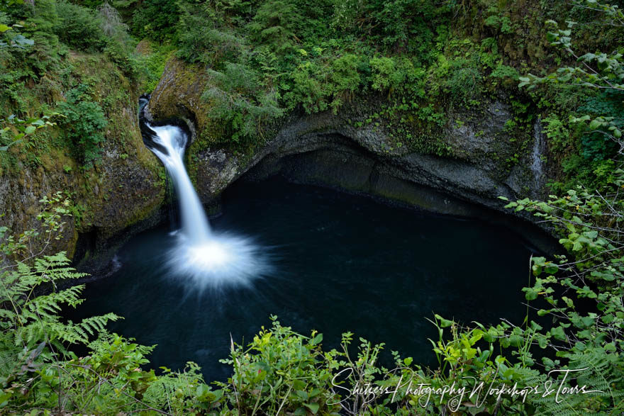 Punchbowl Falls of the Columbia River Valley
