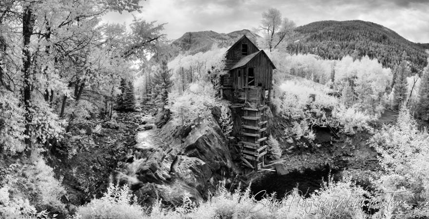 Black And White Wide Shot of the Crystal Mill in Colorado 20180904 142545
